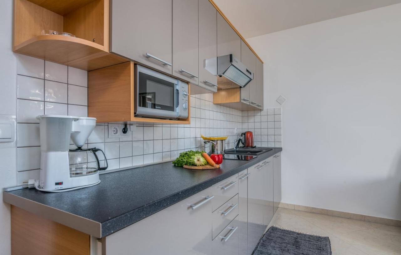 Apartments Kvarner Malinska Εξωτερικό φωτογραφία