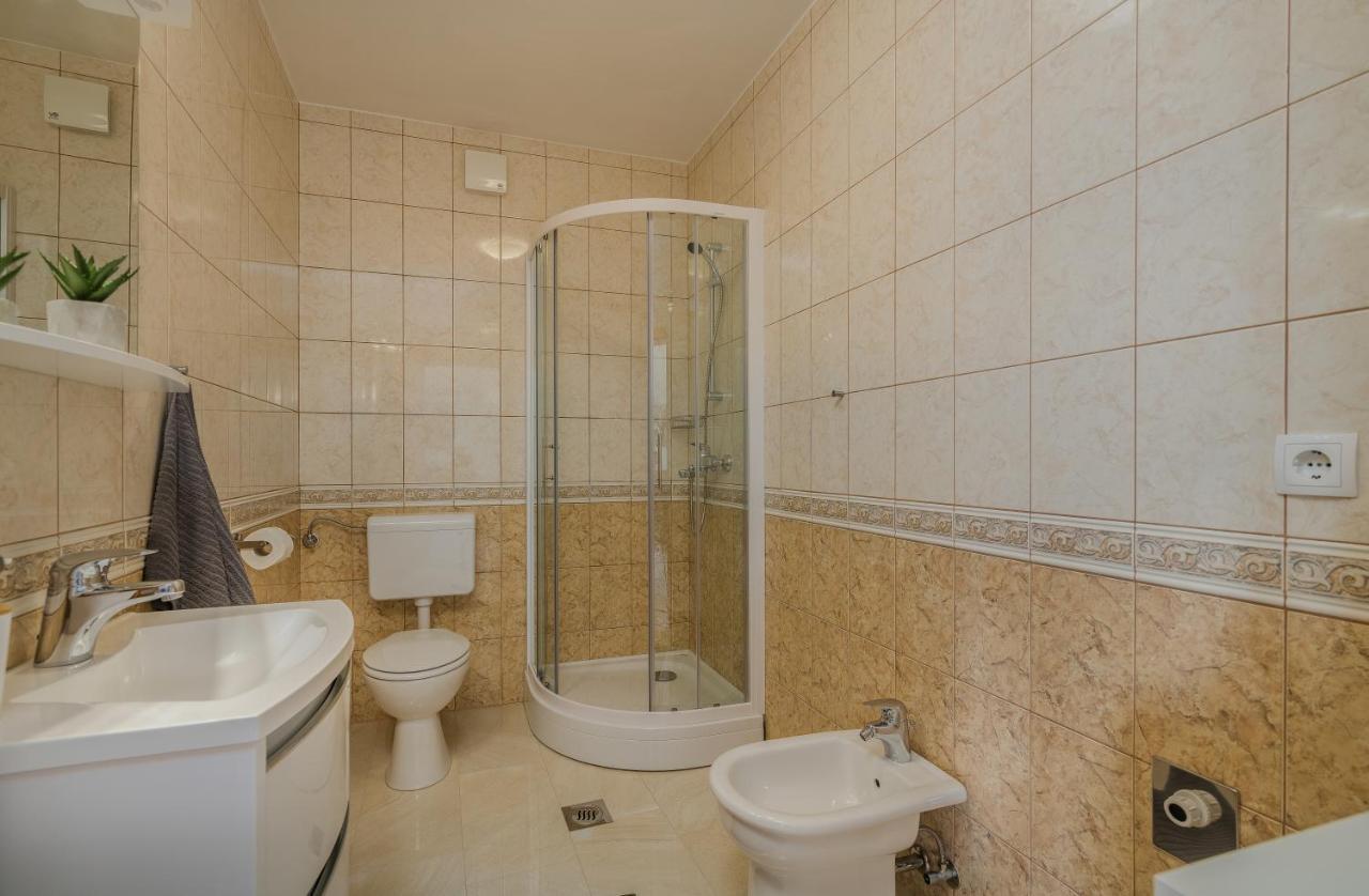 Apartments Kvarner Malinska Εξωτερικό φωτογραφία