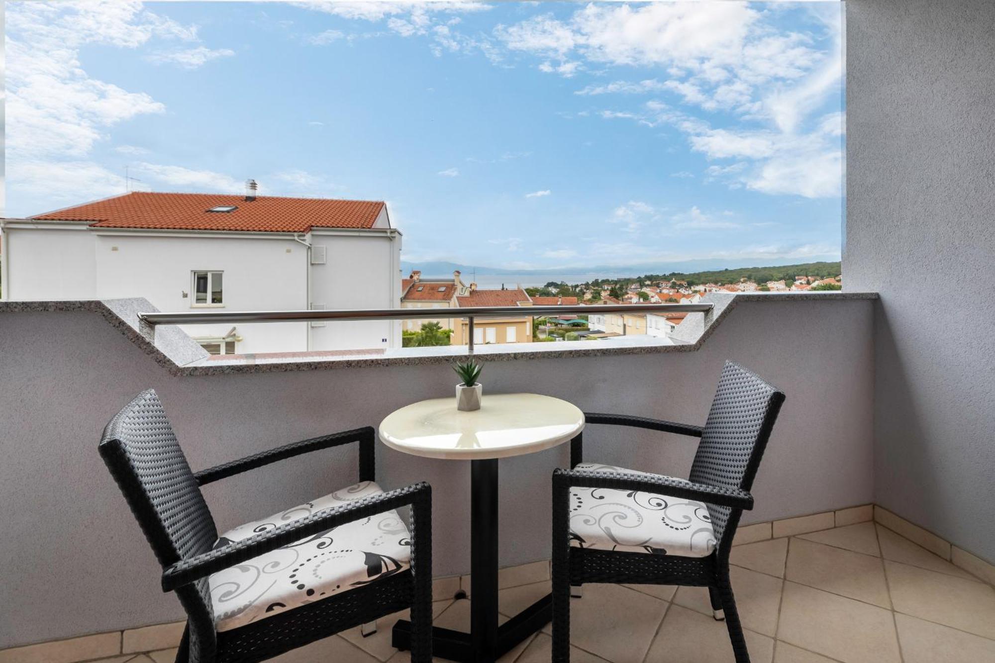 Apartments Kvarner Malinska Εξωτερικό φωτογραφία
