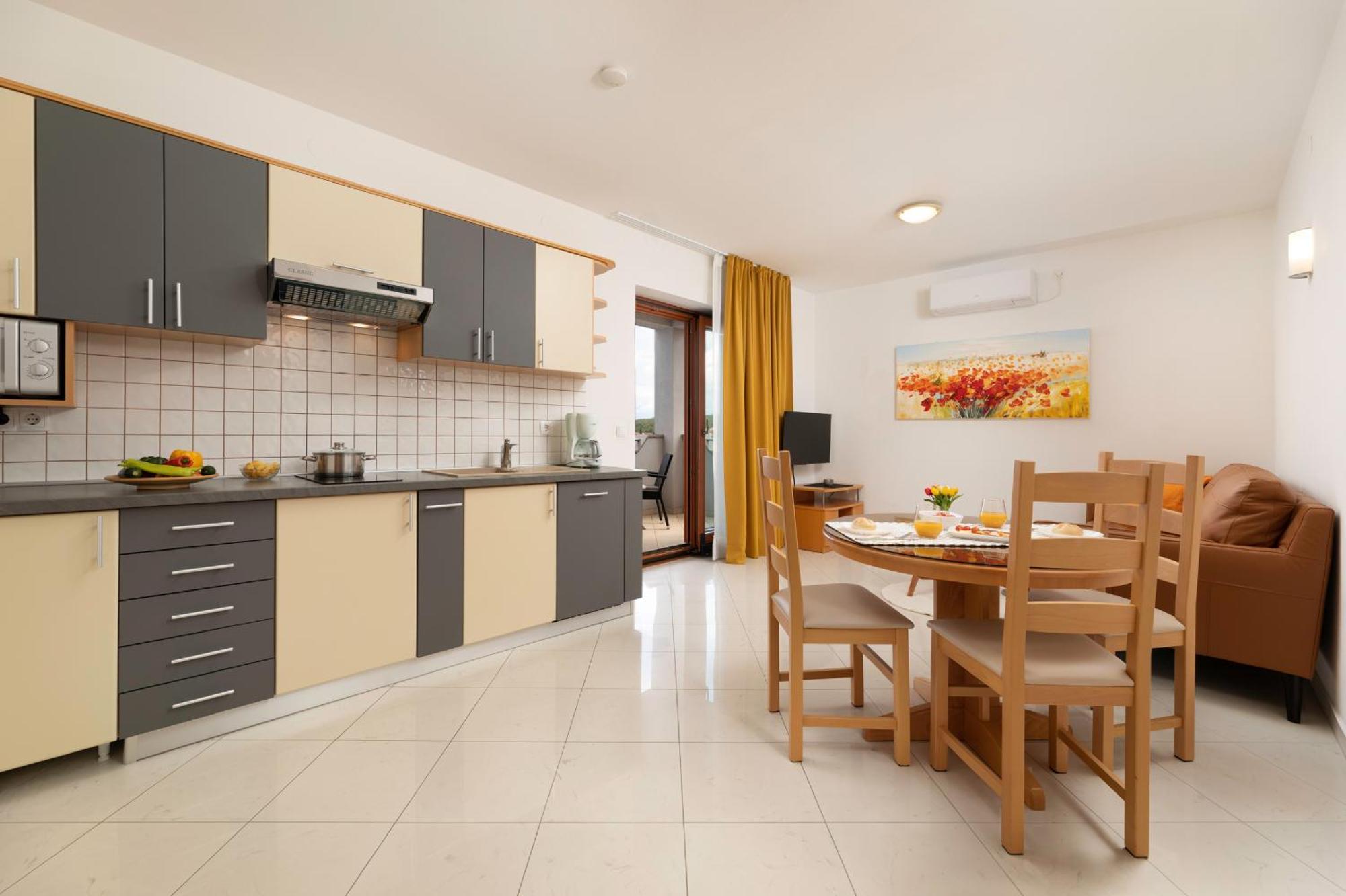 Apartments Kvarner Malinska Εξωτερικό φωτογραφία